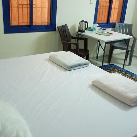 Salem House Hostel Назва Экстерьер фото